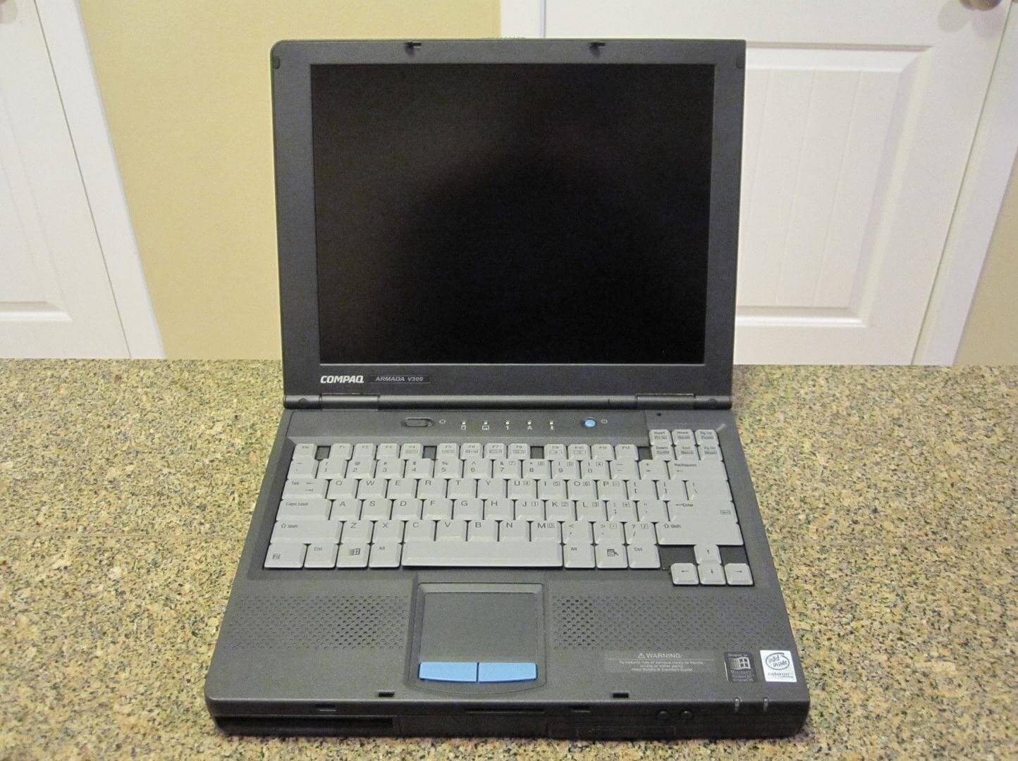 Compaq laptop on rent