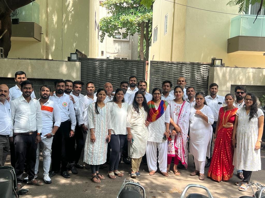 11 (Pune Office) Group Photo